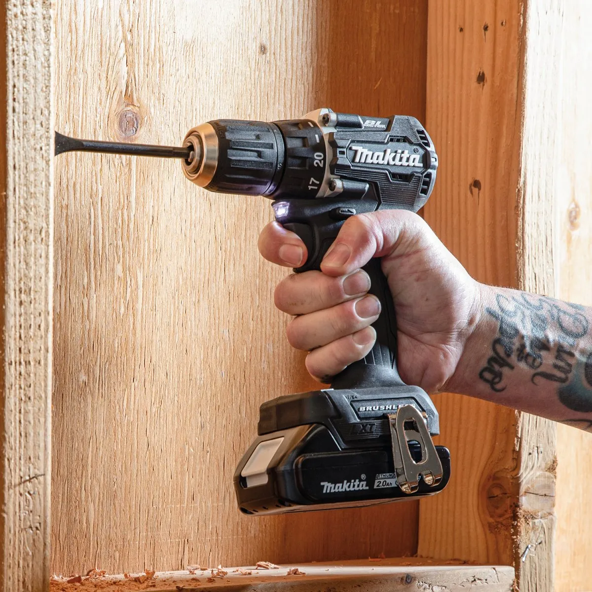 18V LXT® Lithium‑Ion Sub‑Compact Brushless Cordless 1/2" Driver‑Drill Kit (2.0Ah)