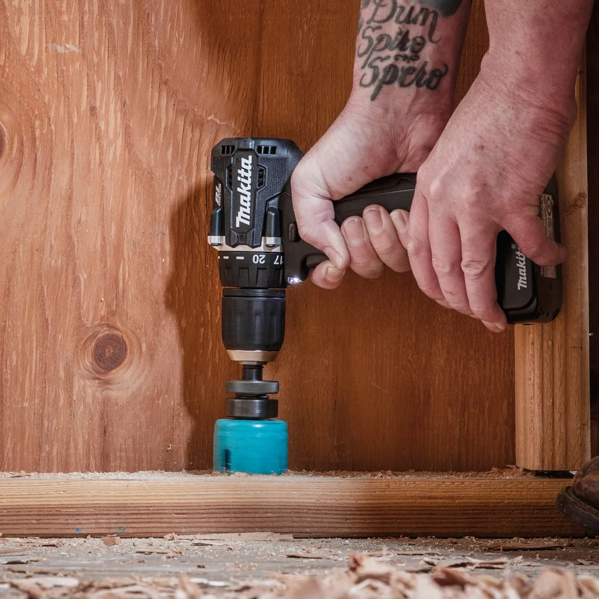 18V LXT® Lithium‑Ion Sub‑Compact Brushless Cordless 1/2" Driver‑Drill Kit (2.0Ah)