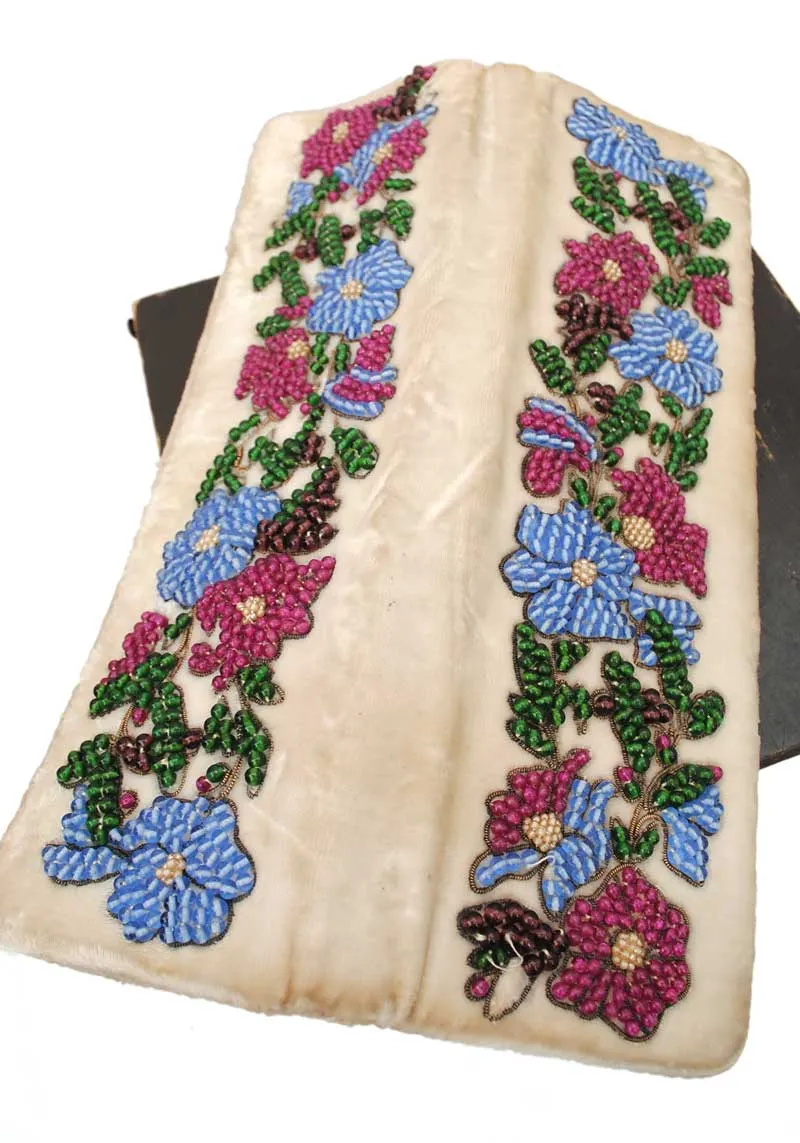 1940s Vintage Velvet Beaded Envelope Clutch Bag • Evening Glove Purse
