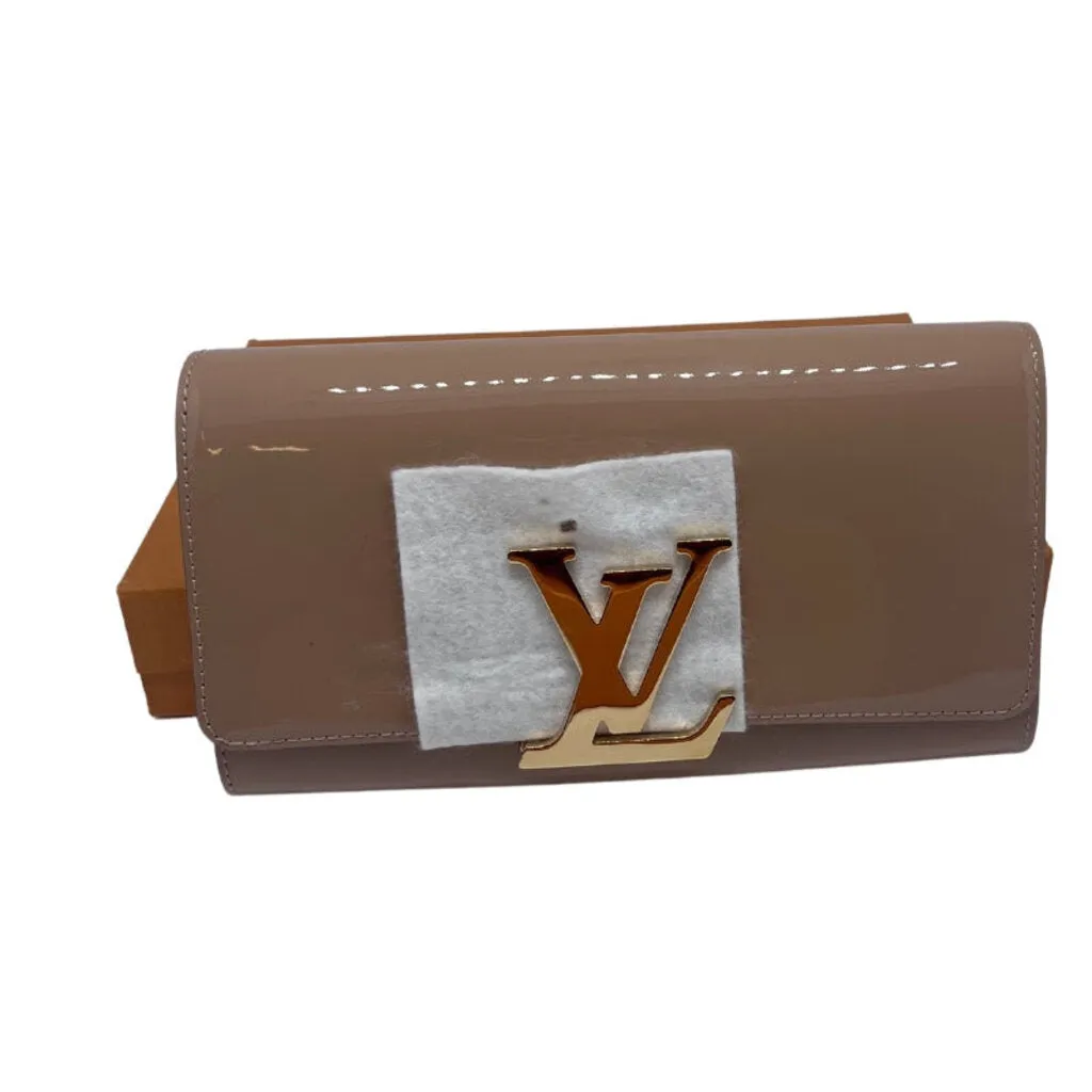 Louis Vuitton Vernis Louise Clutch